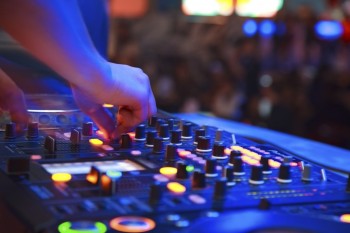 dj
